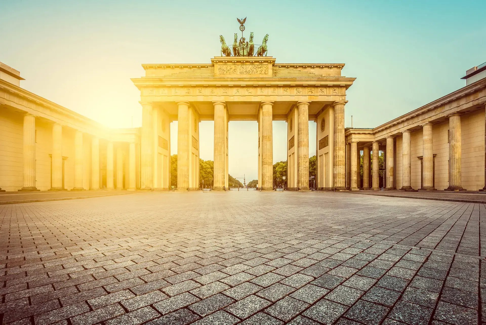 berlin-brandenburger-tor-03-2256x1507-1920x1283